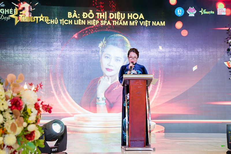 Đạo diễn Mr Snake tư vấn thương hiệu cho bà Đỗ Thị Diệu Hoa – Chủ tịch Liên hiệp Spa Thẩm mỹ Việt Nam