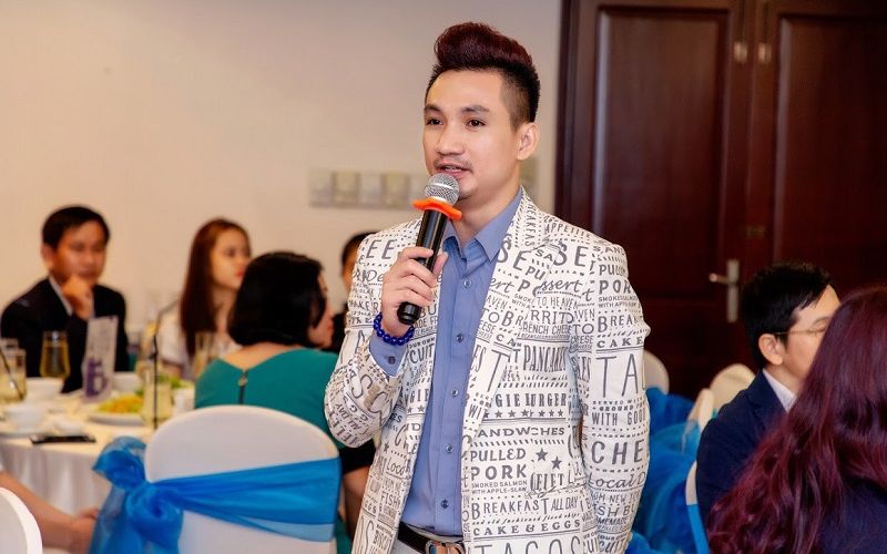 Chuyên gia tư vấn thương hiệu cá nhân Mr Snake tham gia sự kiện của cộng đồng sống khỏe