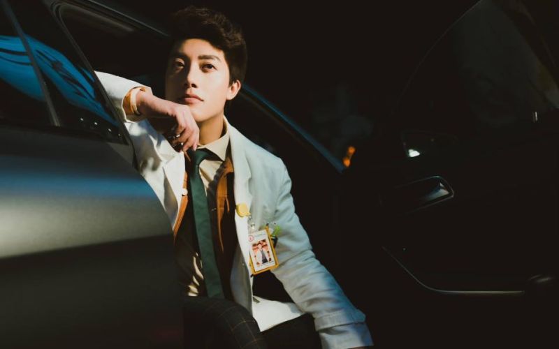 Đạo diễn Mr Snake tư vấn thương hiệu cho Bác sĩ Hotboy Trần Vũ Quang